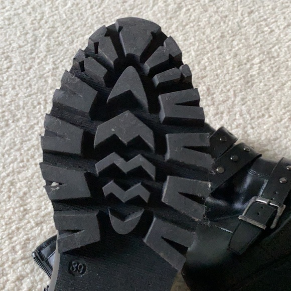 Black leather motorcycle boots with gun metal studs and buckles classic boot - Picture 5 of 9